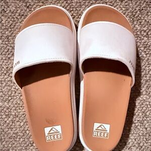 Reef Women's White and Tan Slide Sandals